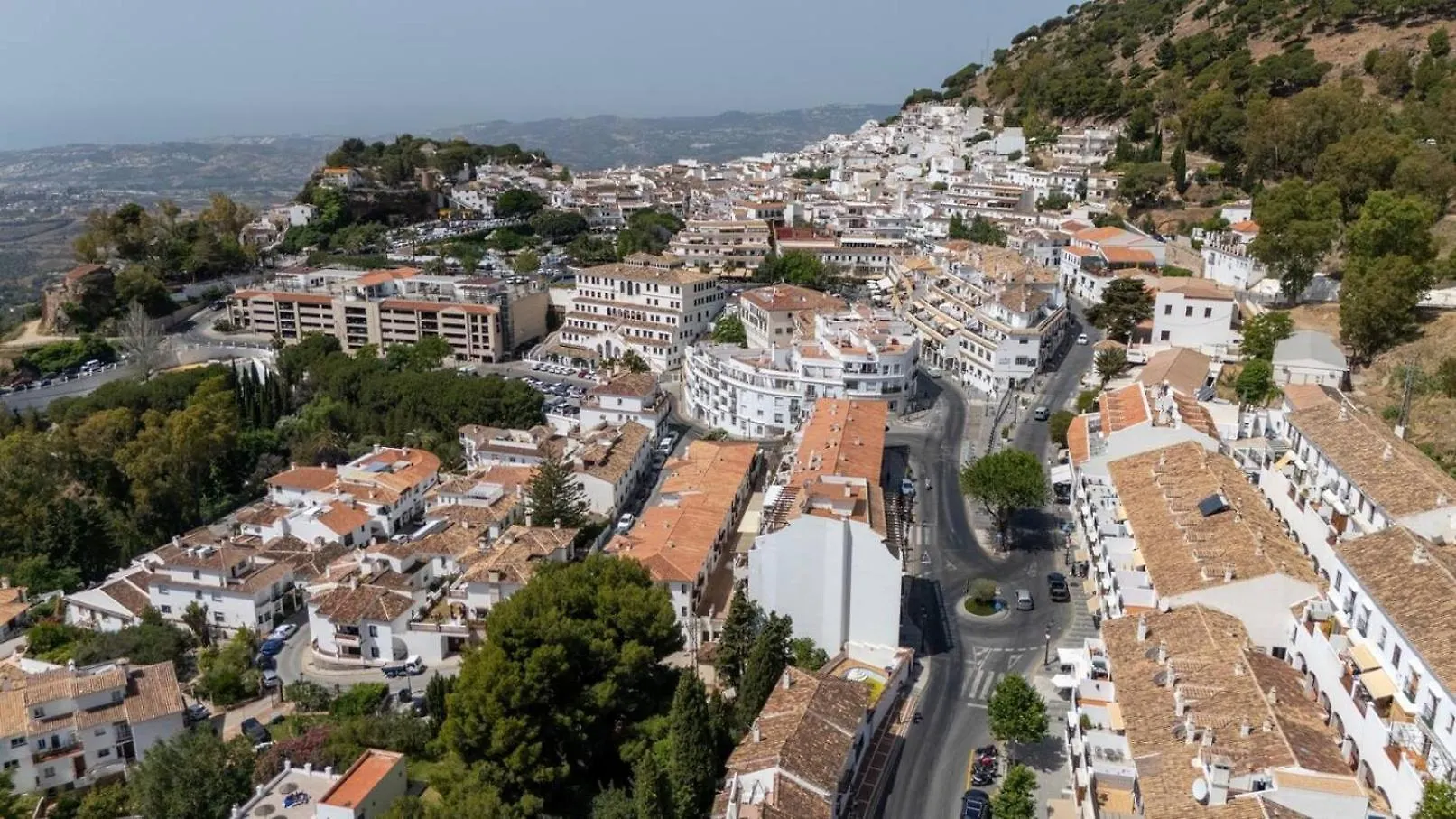 New Renovated Central Apartment With Modern Touch Mijas Feriehus