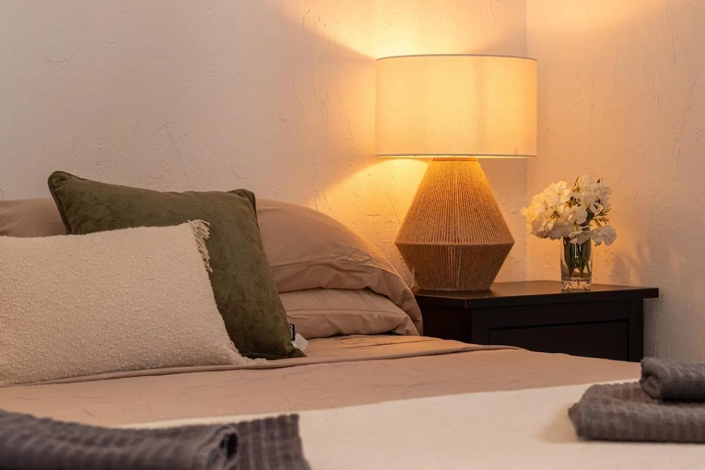 New Renovated Central Apartment With Modern Touch Mijas