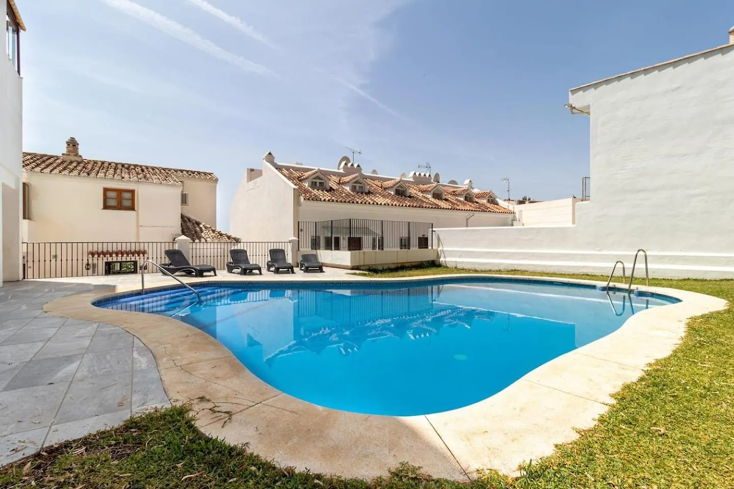 New Renovated Central Apartment With Modern Touch Mijas Holiday home